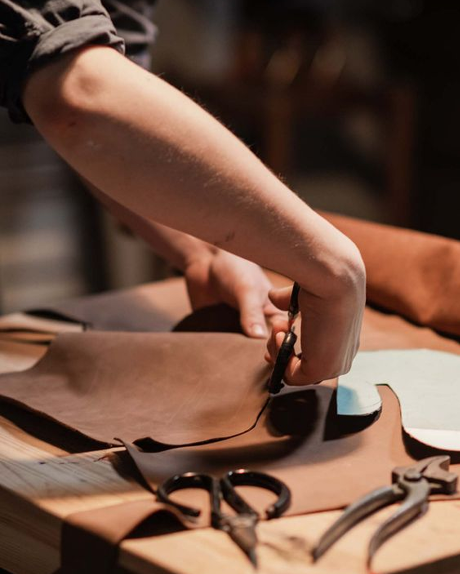 Leather Shoe Care Guide: Una Instrucción